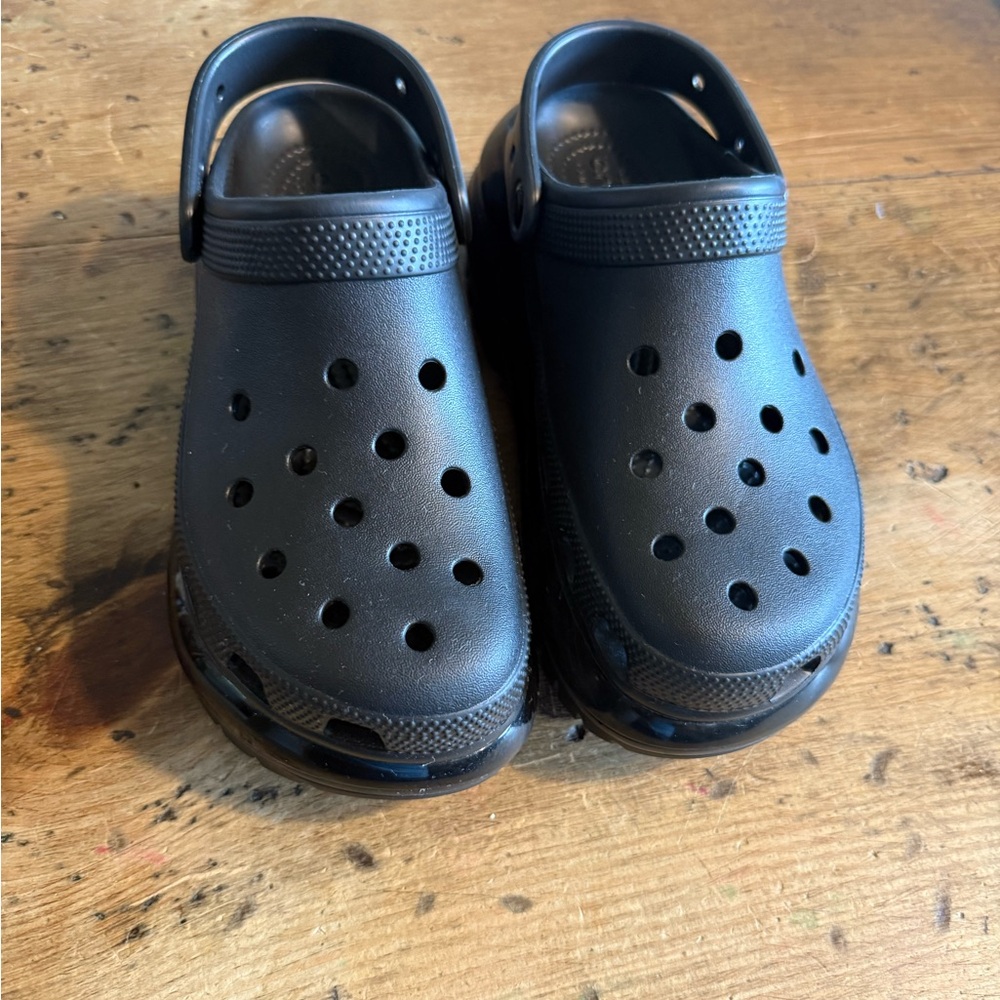 CROCS Classic Mega Crush Platform Clog - Picture 3 of 8